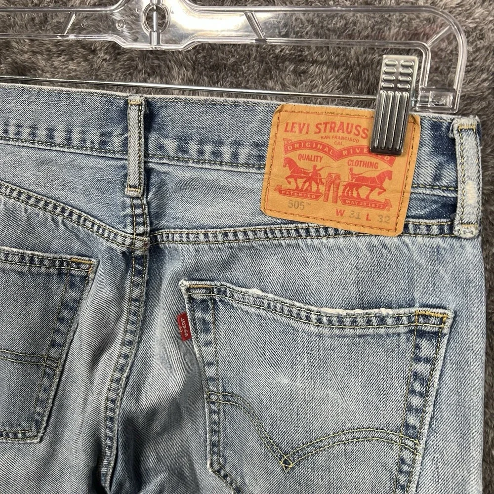 Levis 505 Jeans Mens 31x32 (31x30) Blue Classic Straight Leg Denim Distressed - Picture 7 of 10